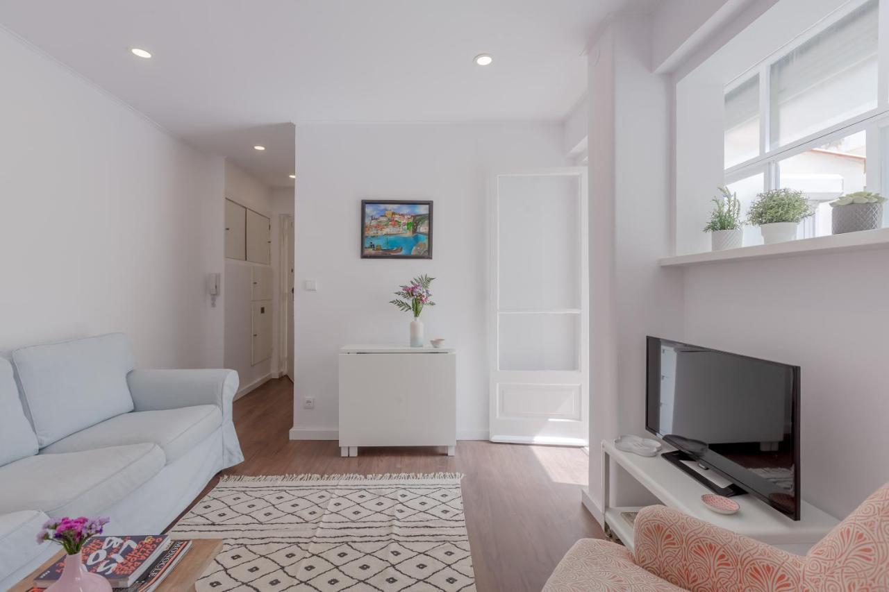 Sunny Apartment With Patio, By Timecooler Lisbon Exterior photo